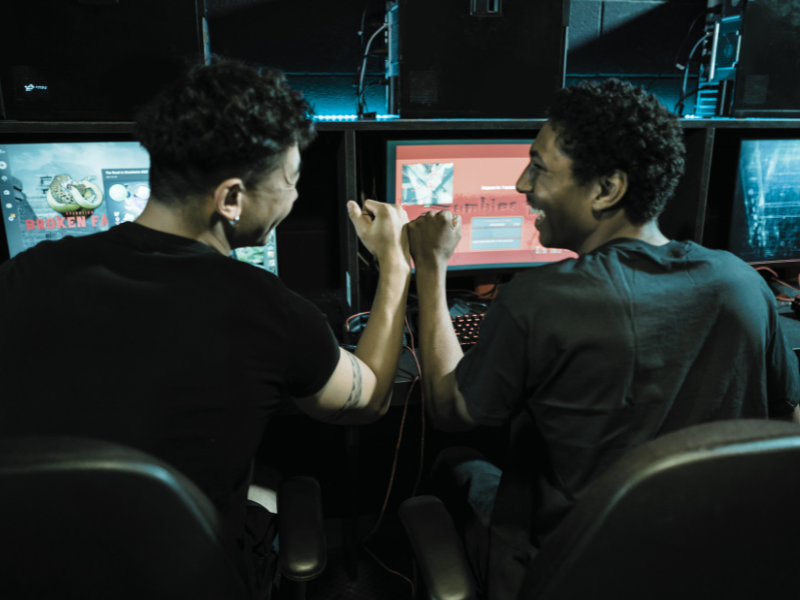 In-game scene showing the effect of polling rate in Fortnite gameplay
